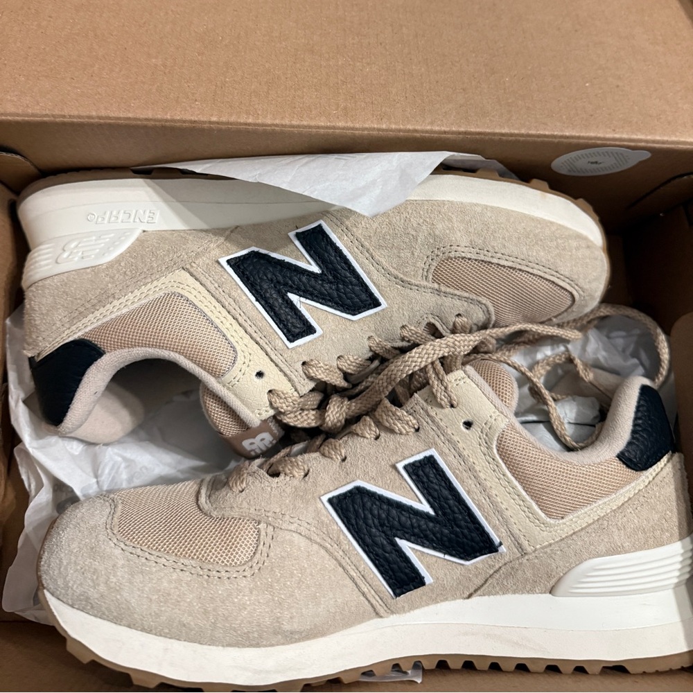 New Balance 574 Black/Tan